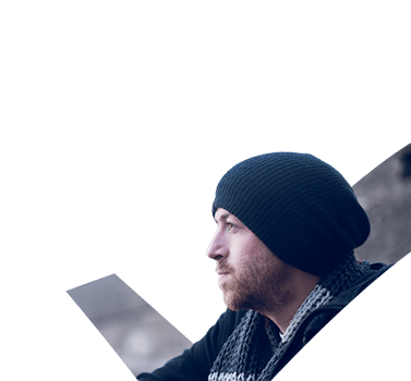 Man with hat and scalf