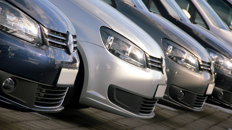 Line-up of cars in a row